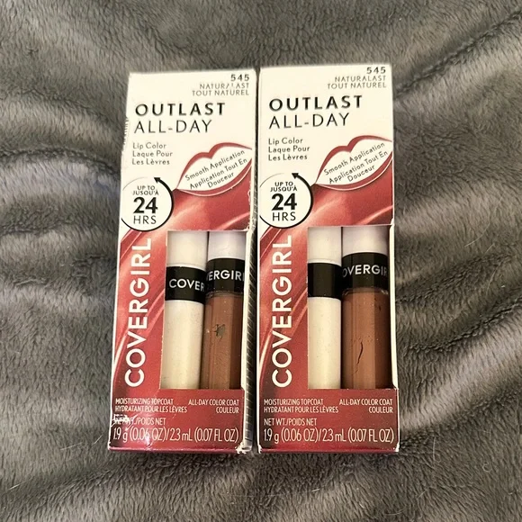 COVERGIRL Outlast All-Day Lip Color with moisturizing topcoat (2 tubes) - Picture 1 of 4
